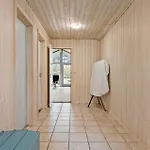 4 Bedroom Pet Friendly In