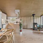 4 Bedroom Pet Friendly In