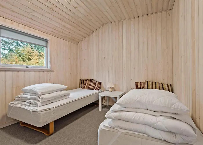 بيت للعطل 4 Bedroom Pet Friendly In